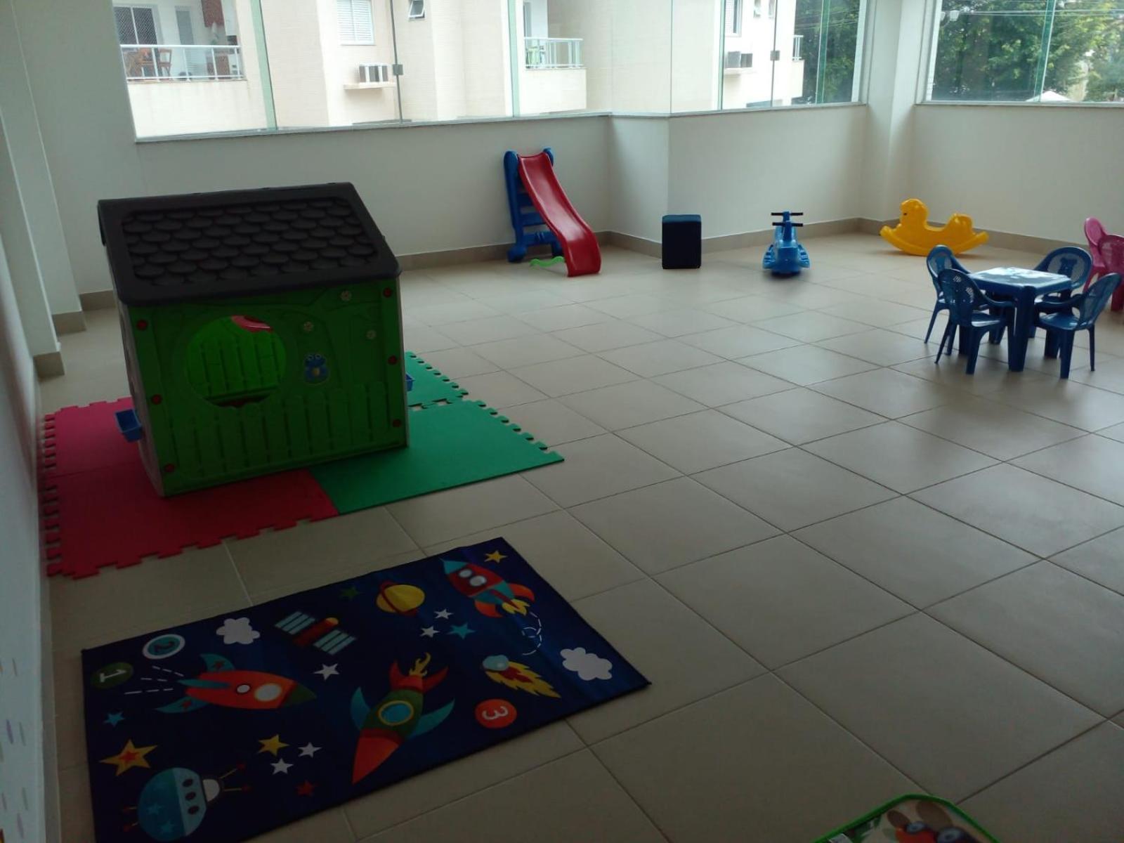 Apartamento Grande Com Churrasqueira Privativa